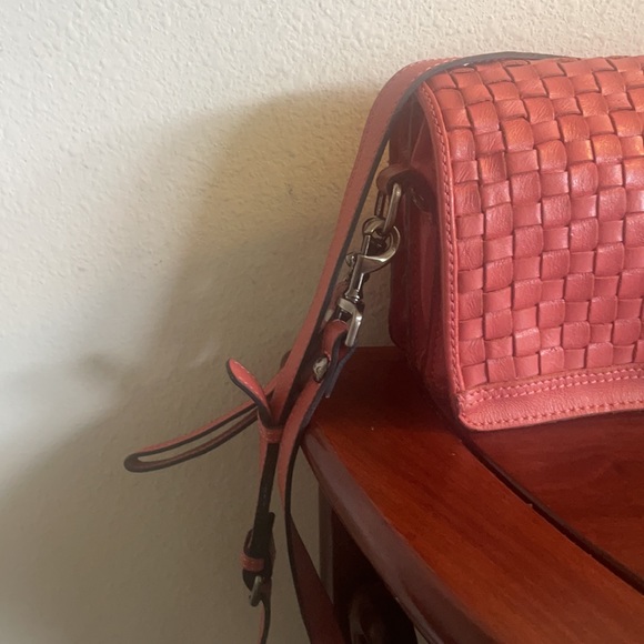 Patricia Nash Limited Edition Crossbody Bag - Picture 2 of 14